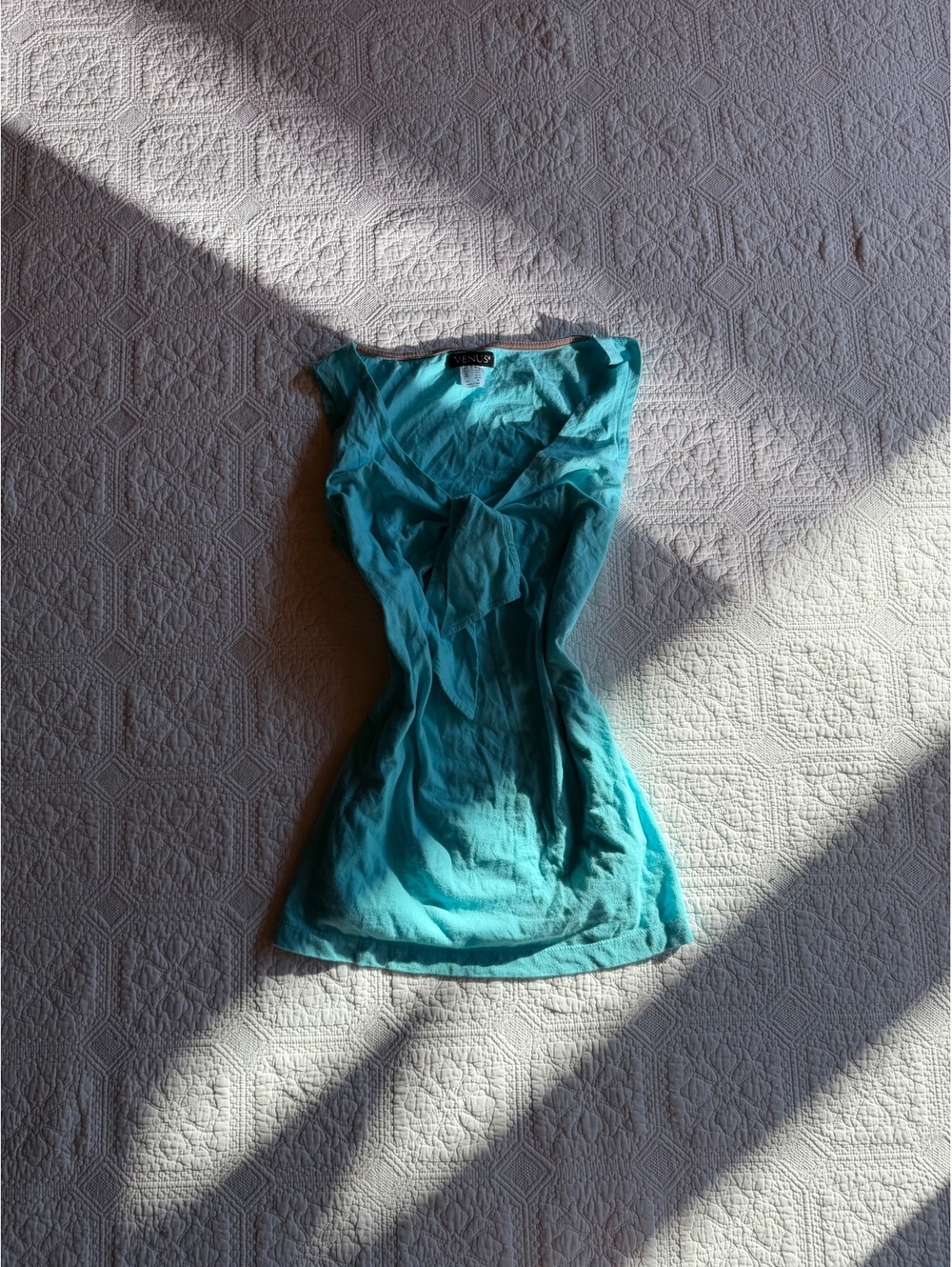 Y2K Venus Women's Turquoise Sleeveless V-Neck Top Size medium
